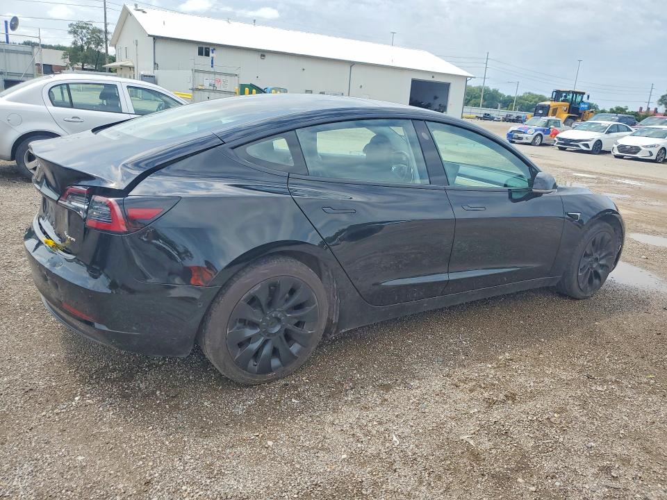 Photo 3 from auction – 2018 TESLA MODEL 3 with VIN 5YJ3E1EB8JF127287