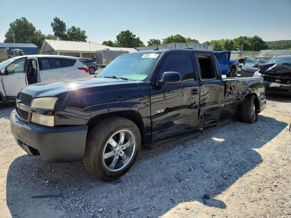 CHEVROLET SILVERADO 2003 with VIN 2GCEK19N731387949 - Photo from auction