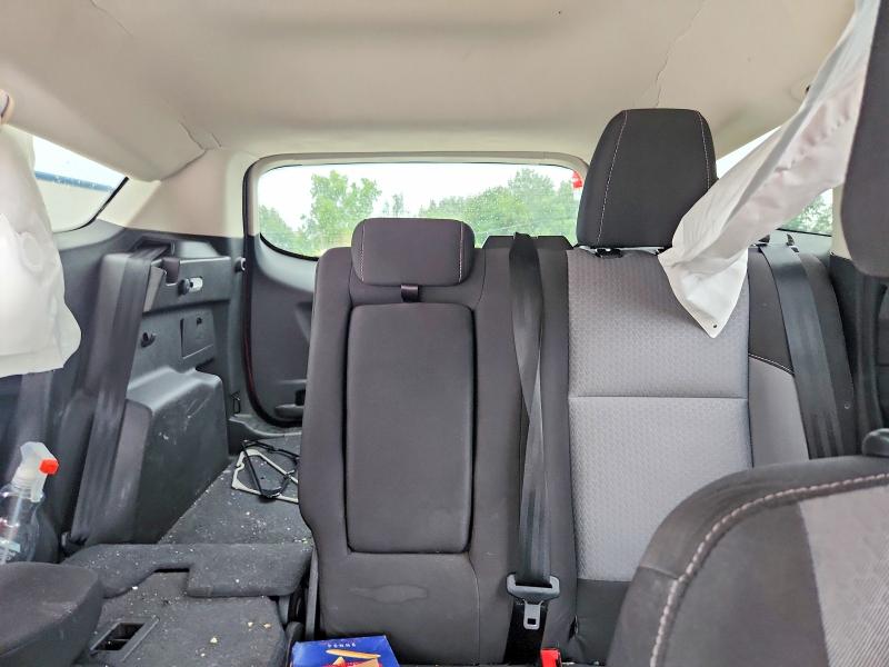 Photo 10 from auction – 2018 FORD ESCAPE with VIN 1FMCU9GD0JUC18671