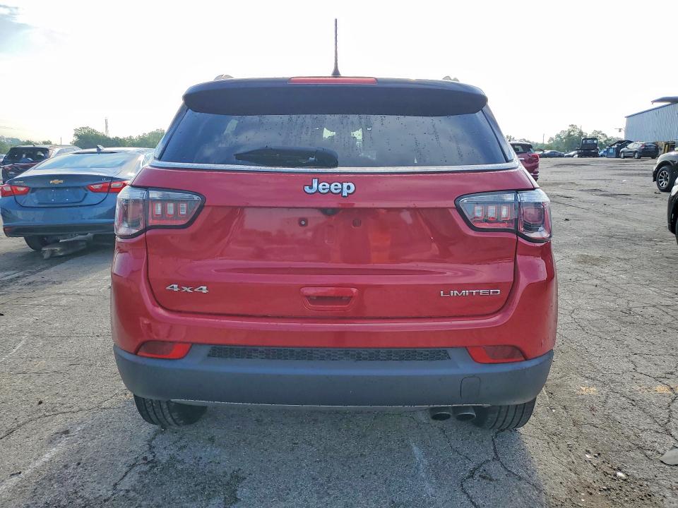 Photo 6 from auction – 2018 JEEP COMPASS with VIN 3C4NJDCB6JT267204