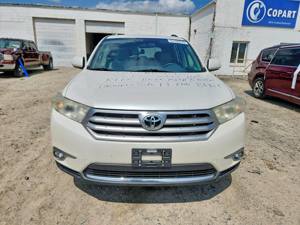 Photo 5 from auction – 2013 TOYOTA HIGHLANDER with VIN 5TDBK3EH4DS193677