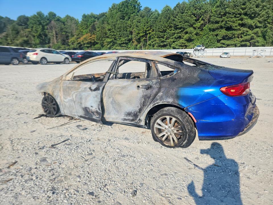Photo 2 from auction – 2015 CHRYSLER 200 with VIN 1C3CCCAB7FN637621