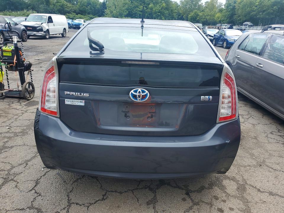 Photo 6 from auction – 2013 TOYOTA PRIUS with VIN JTDKN3DU0D1730497