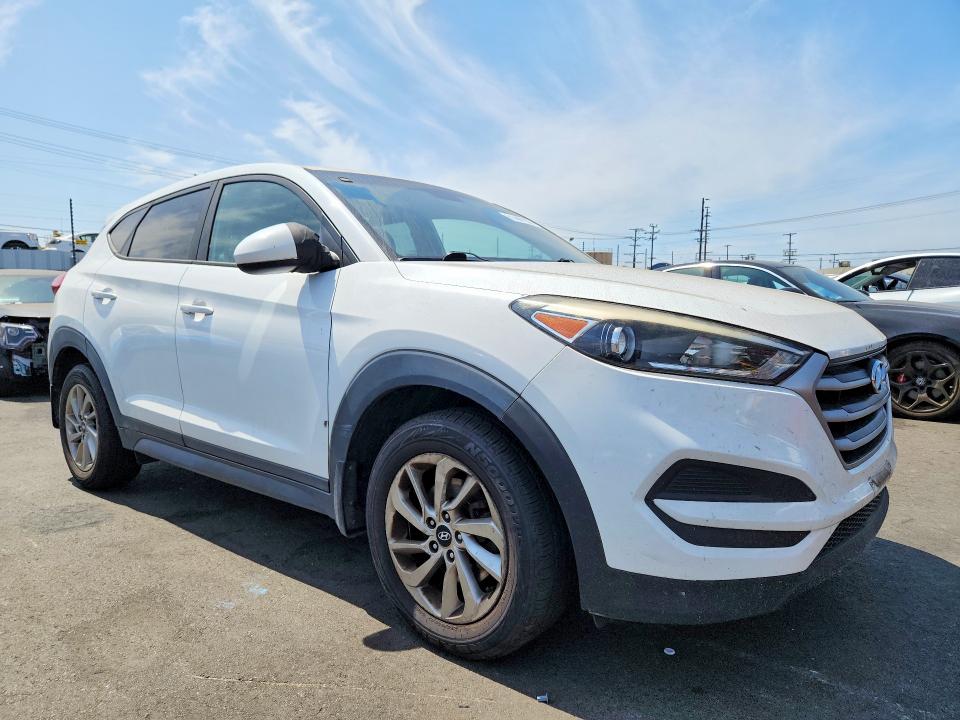 Photo 4 from auction – 2017 HYUNDAI TUCSON with VIN KM8J23A46HU406527