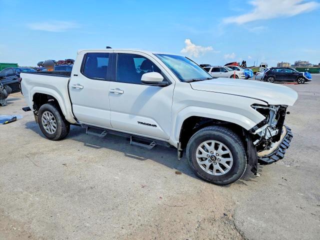 Photo 4 from auction – 2024 TOYOTA TACOMA with VIN 3TMKB5FN2RM016732