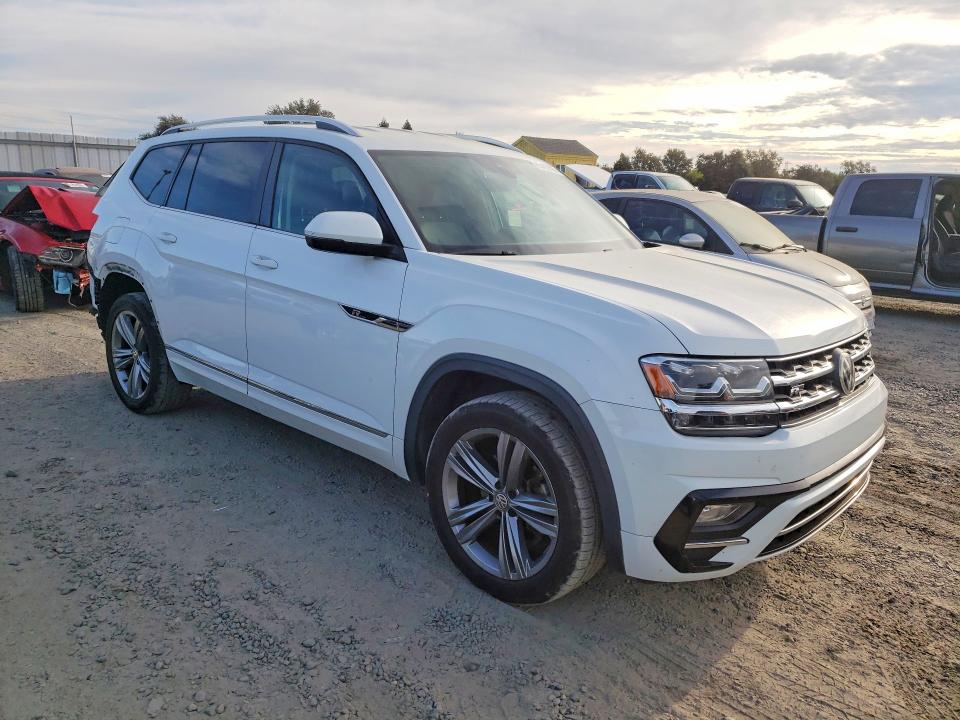 Photo 4 from auction – 2018 VOLKSWAGEN ATLAS with VIN 1V2PR2CA3JC584350