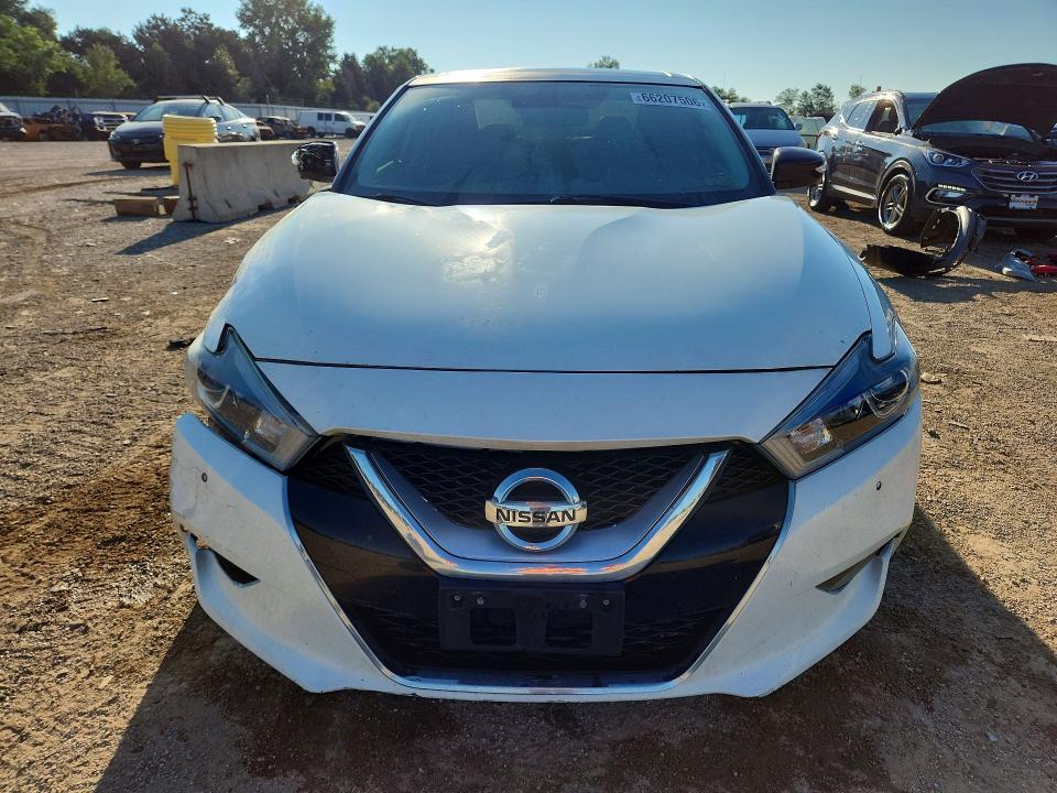 Photo 5 from auction – 2017 NISSAN MAXIMA with VIN 1N4AA6AP6HC369588