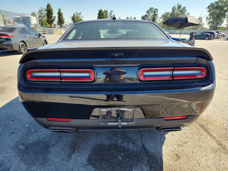 Photo 6 from auction – 2021 DODGE CHALLENGER with VIN 2C3CDZFJ8MH502797
