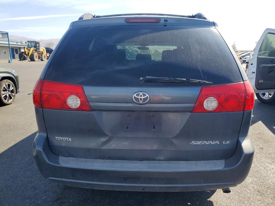 Photo 6 from auction – 2007 TOYOTA SIENNA with VIN 5TDZK23C07S094827