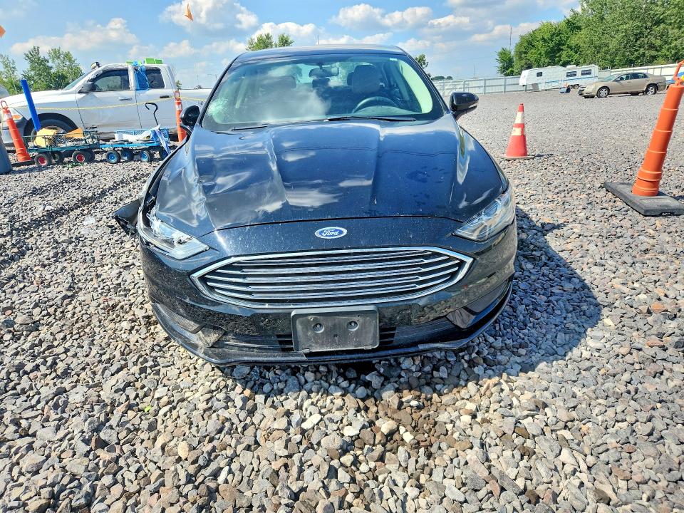 Photo 5 from auction – 2017 FORD FUSION with VIN 3FA6P0H77HR333546