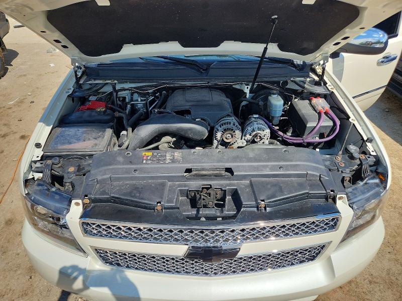 Photo 11 from auction – 2014 CHEVROLET TAHOE with VIN 1GNSKCE03ER141555