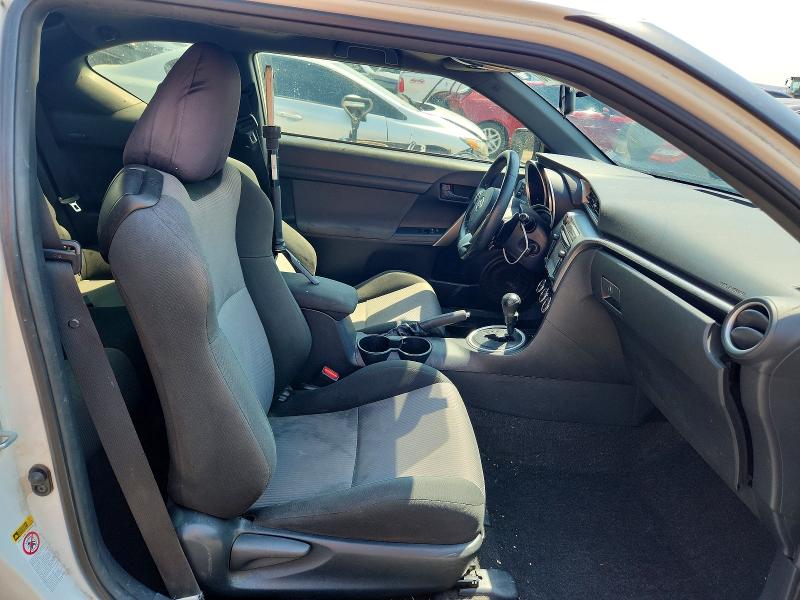 Photo 10 from auction – 2015 SCION TC with VIN JTKJF5C73F3090656