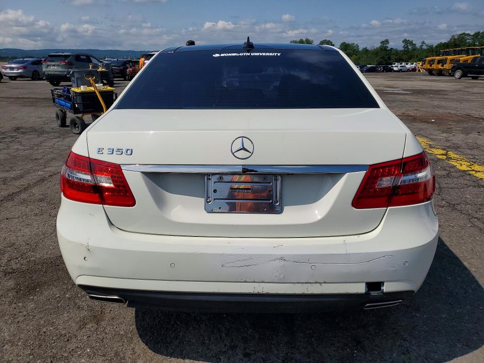 Foto 6 de la subasta – 2011 MERCEDES-BENZ E con VIN WDDHF8HB8BA292084