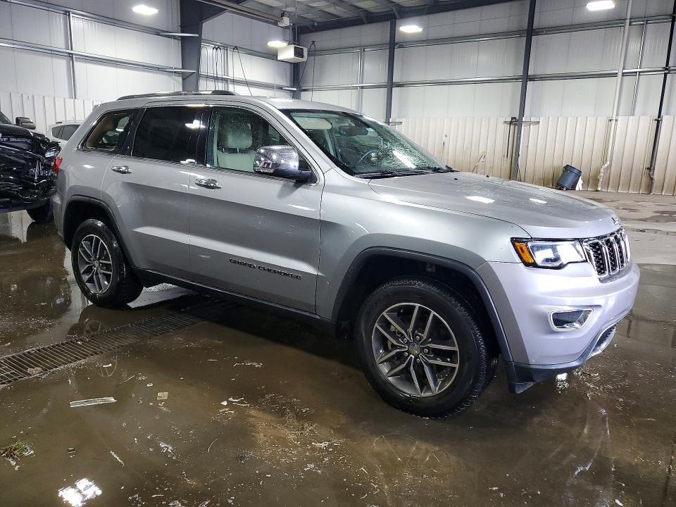 Photo 4 from auction – 2017 JEEP GRAND CHEROKEE with VIN 1C4RJEBG5HC790613