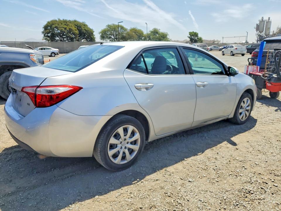 Снимка 3 от търг – 2016 TOYOTA COROLLA с VIN 5YFBURHE0GP524220
