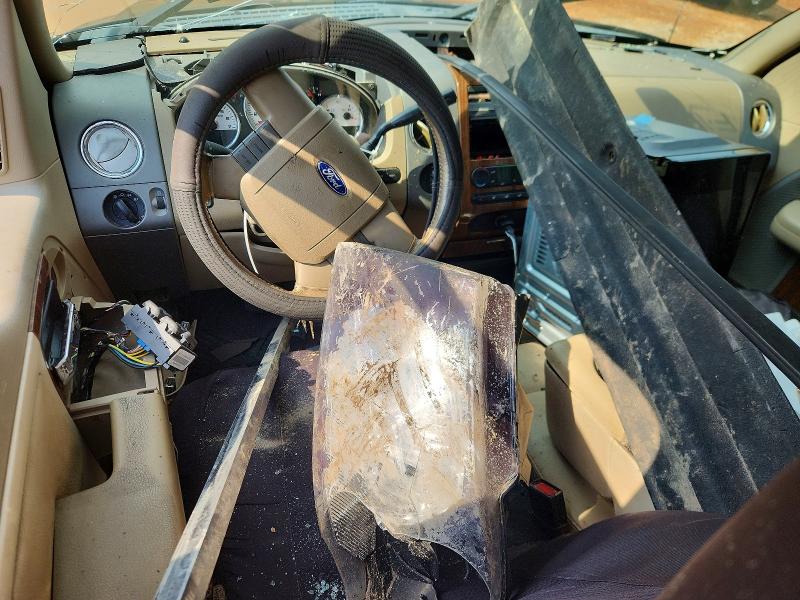 Photo 8 from auction – 2004 FORD F150 with VIN 1FTPW14524FA14638