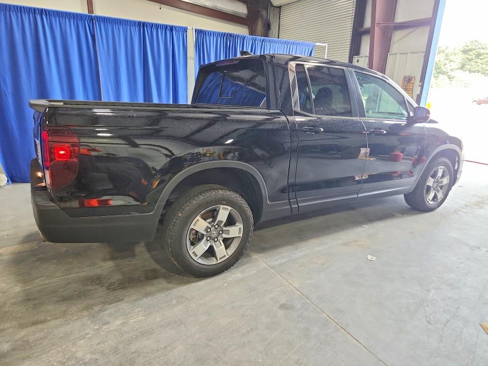Photo 3 from auction – 2025 HONDA RIDGELINE with VIN 5FPYK3F51SB039953