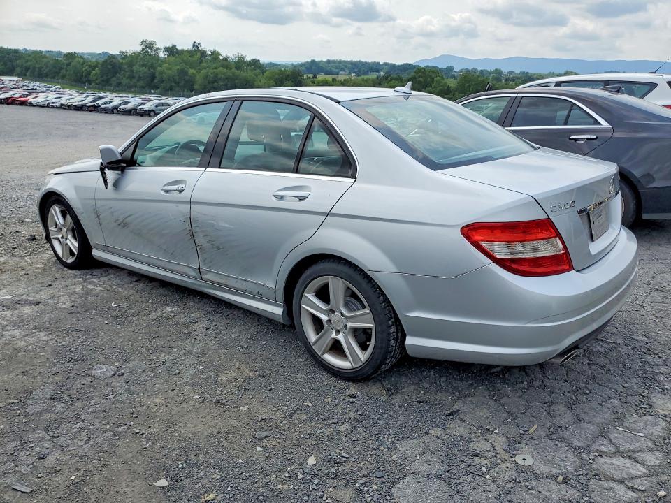 Photo 2 from auction – 2011 MERCEDES-BENZ C with VIN WDDGF8BB6BR145283