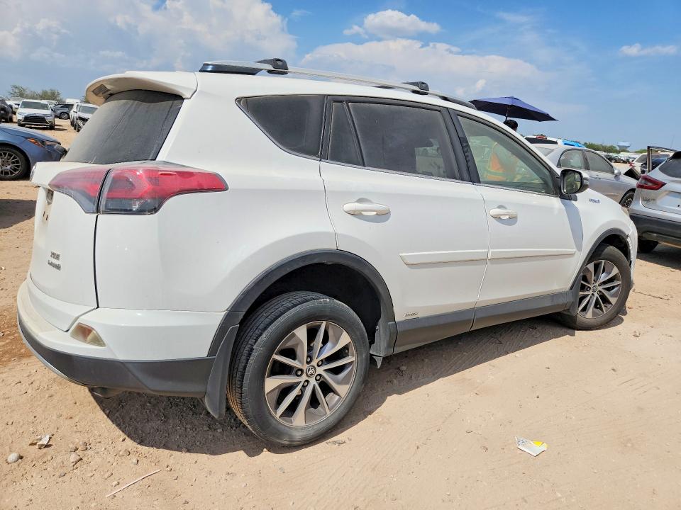 Photo 3 from auction – 2016 TOYOTA RAV4 HV with VIN JTMRJREV8GD046191