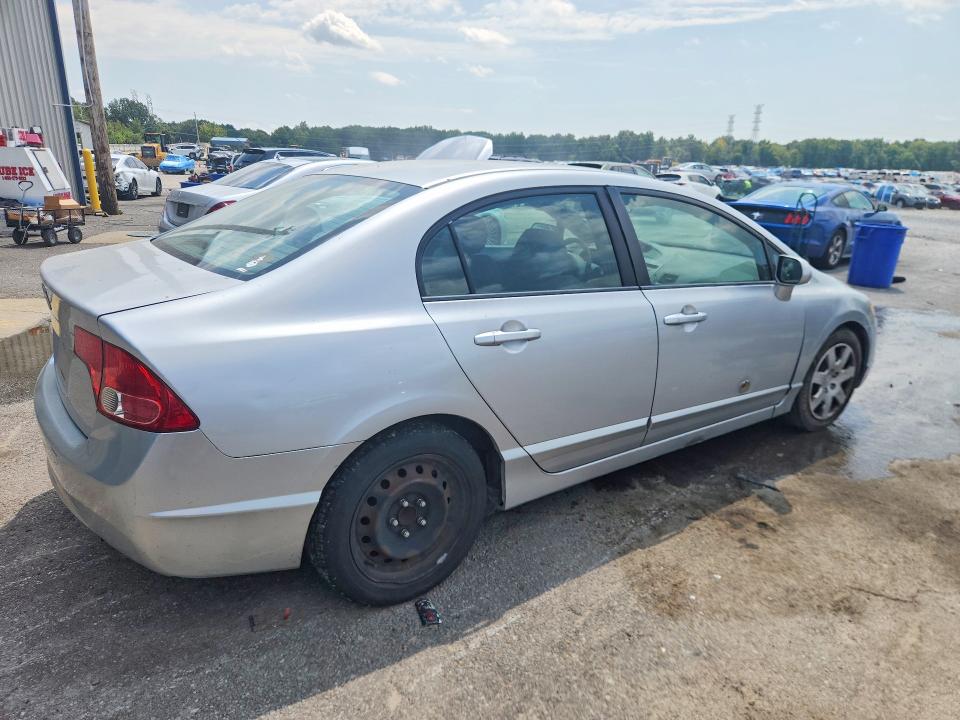 Photo 3 from auction – 2007 HONDA CIVIC with VIN 1HGFA16557L127899
