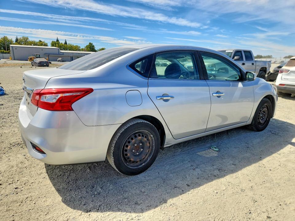Photo 3 from auction – 2016 NISSAN SENTRA with VIN 3N1AB7AP6GY290251