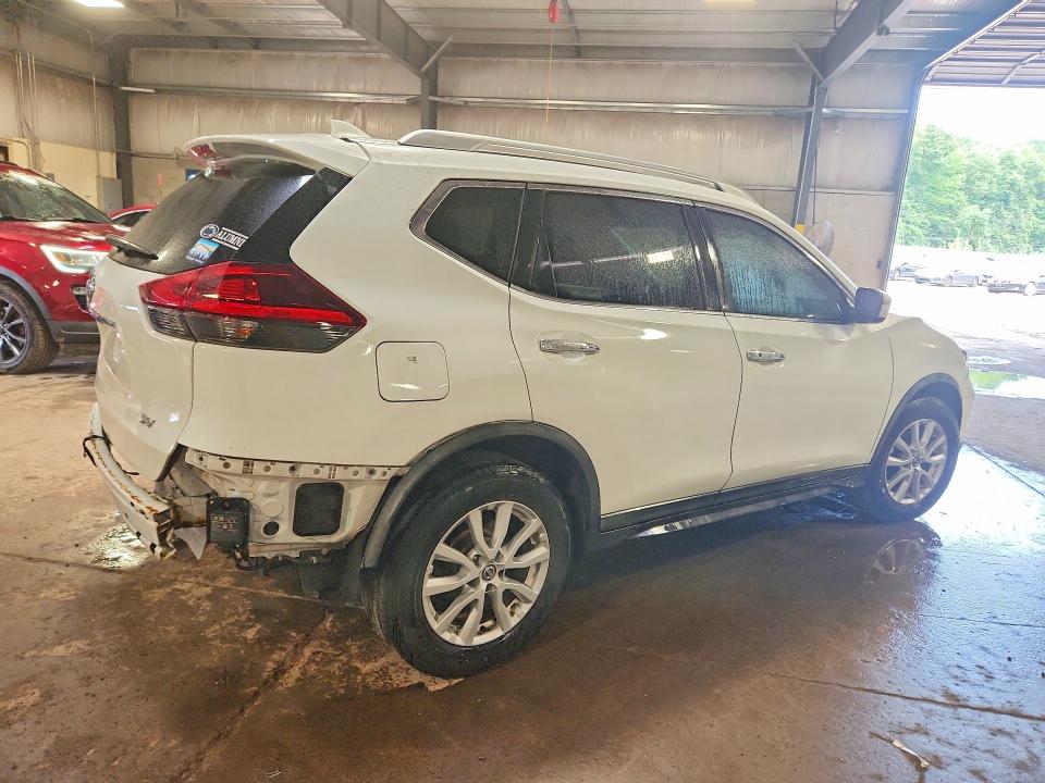 Photo 3 from auction – 2018 NISSAN ROGUE with VIN KNMAT2MT2JP523928