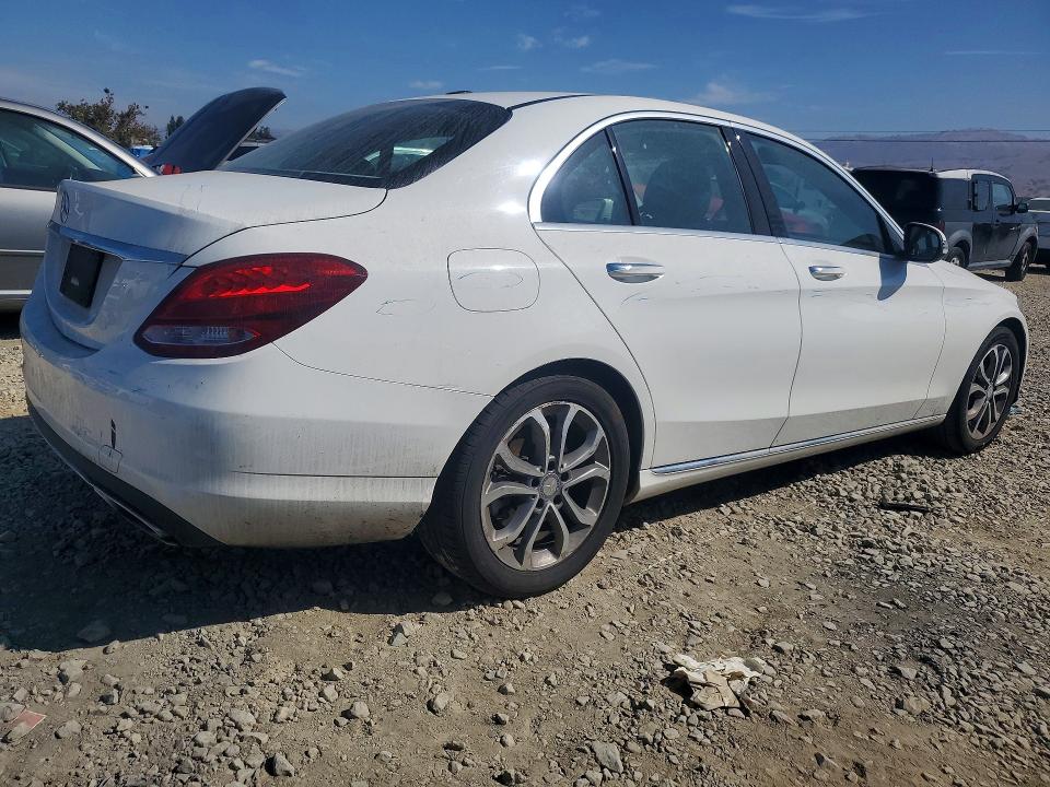 Photo 3 from auction – 2016 MERCEDES-BENZ C with VIN 55SWF4JB4GU156729
