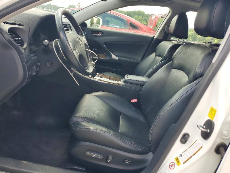Photo 7 from auction – 2010 LEXUS IS with VIN JTHCF5C25A2034185