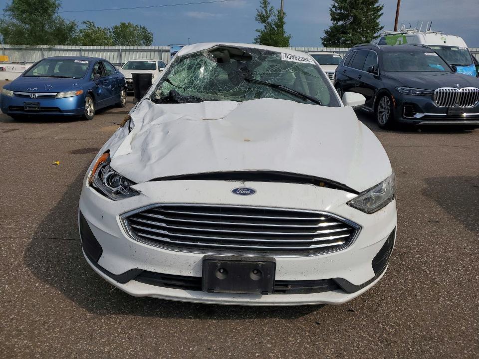Photo 5 from auction – 2020 FORD FUSION with VIN 3FA6P0HD3LR189184