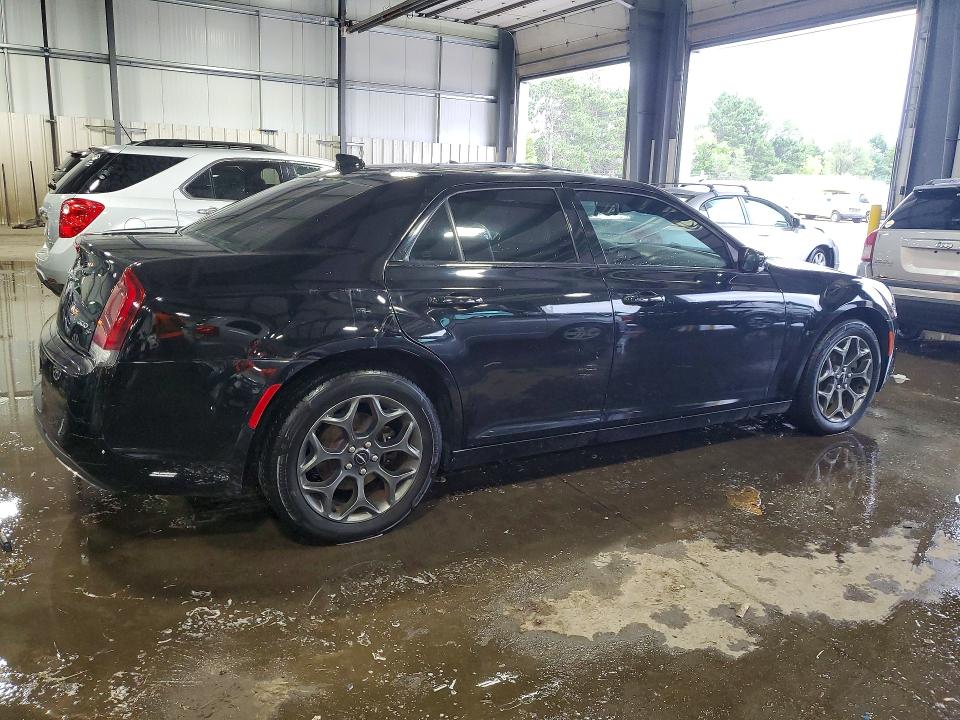 Photo 3 from auction – 2018 CHRYSLER 300 with VIN 2C3CCAGG5JH292310