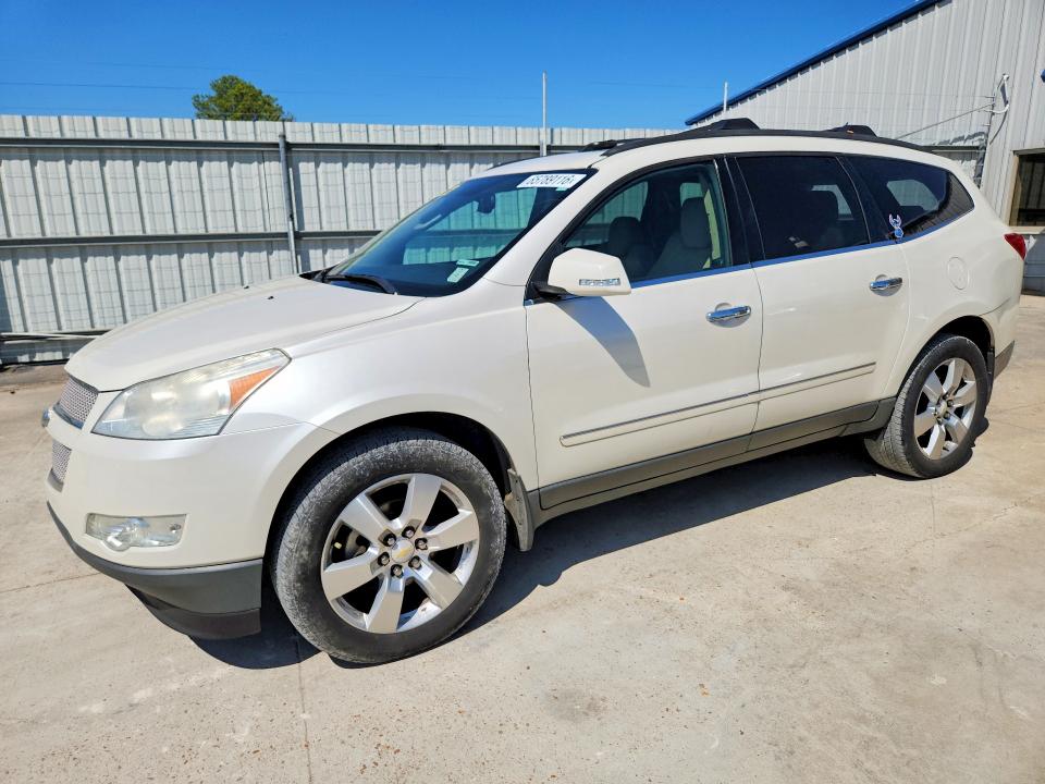 CHEVROLET TRAVERSE 2012 with VIN 1GNKRLED0CJ412520 - Photo from auction