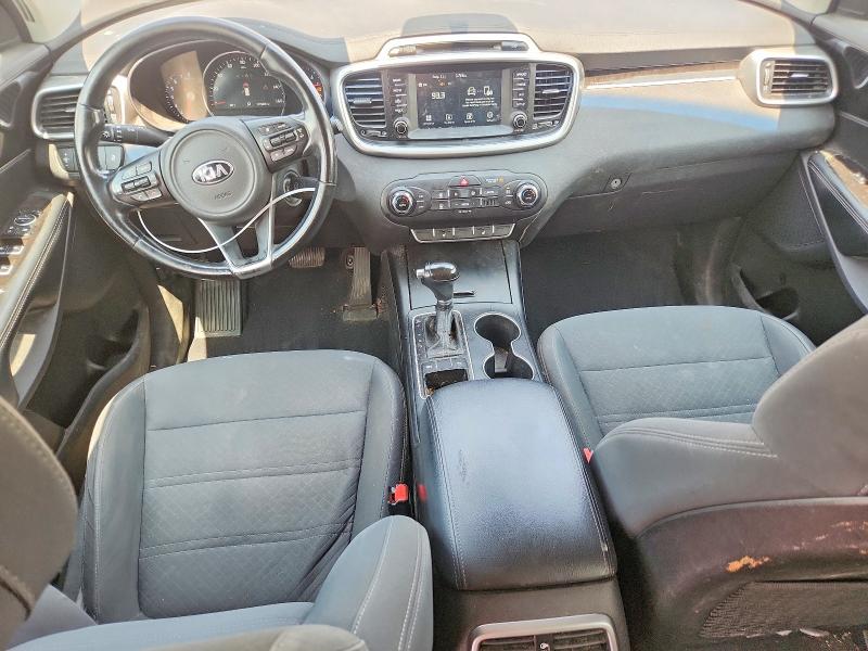 Photo 8 from auction – 2017 KIA SORENTO with VIN 5XYPG4A52HG269764