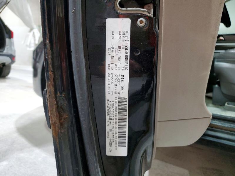 Photo 14 from auction – 2011 VOLKSWAGEN ROUTAN with VIN 2V4RW3DG5BR718155