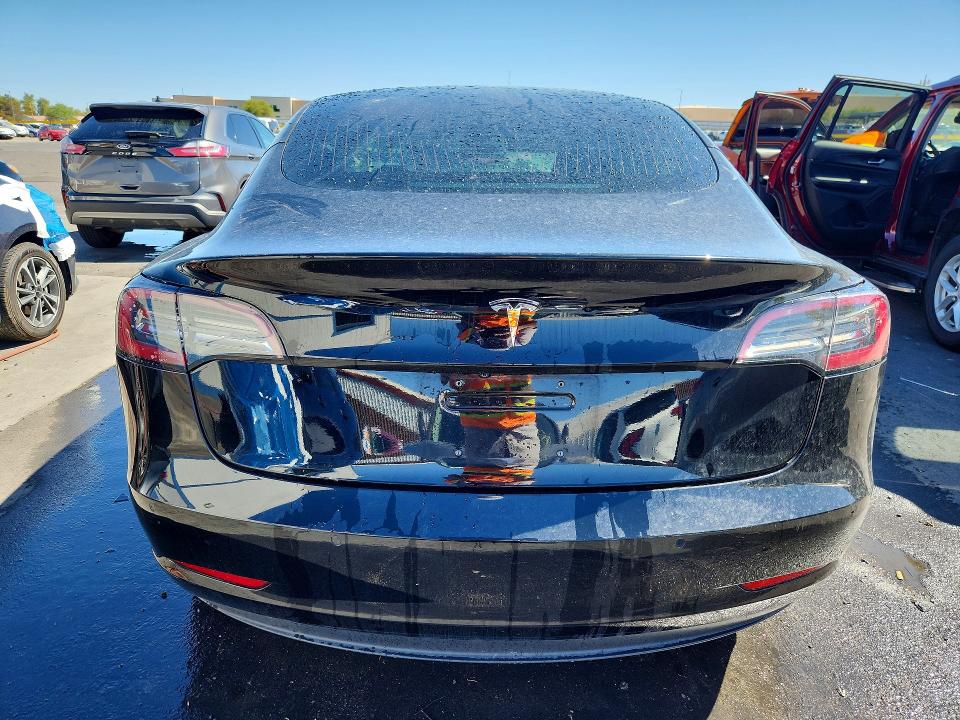Photo 6 from auction – 2018 TESLA MODEL 3 with VIN 5YJ3E1EA6JF154575