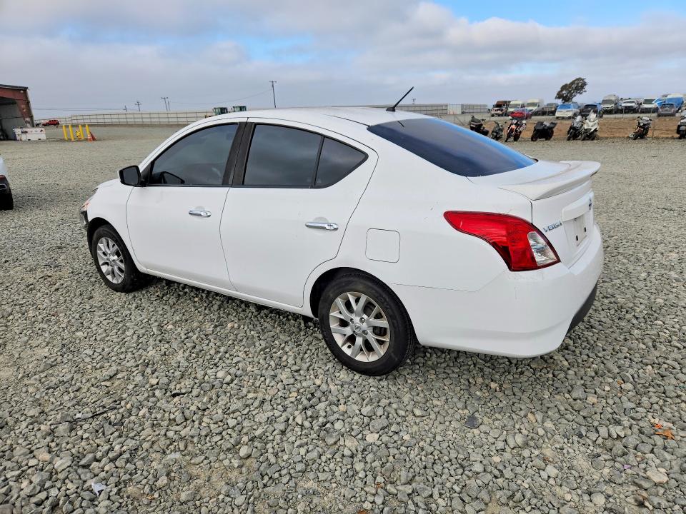 Photo 2 from auction – 2018 NISSAN VERSA with VIN 3N1CN7AP0JL883754