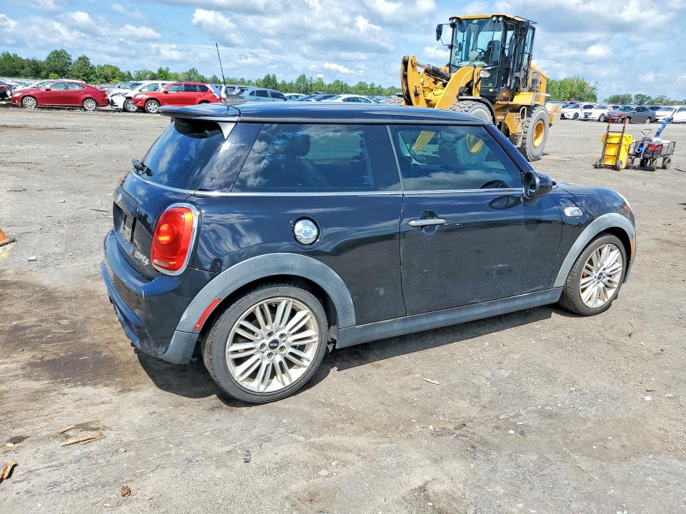 Photo 3 from auction – 2014 MINI COOPER with VIN WMWXM7C51ET986855
