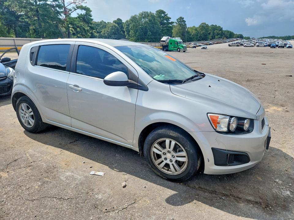 Photo 4 from auction – 2014 CHEVROLET SONIC with VIN 1G1JC6SH0E4136722