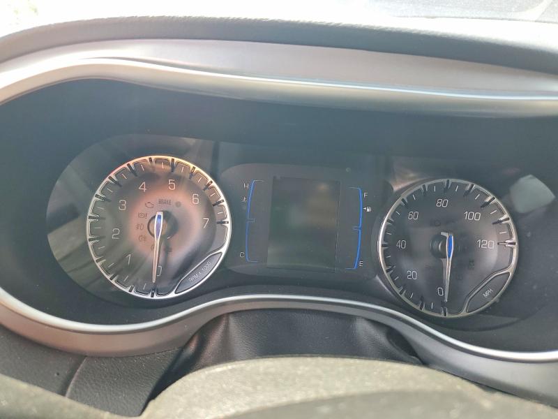 Снимка 9 от търг – 2019 CHRYSLER PACIFICA с VIN 2C4RC1BG2KR627693