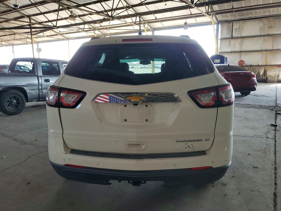 Photo 6 from auction – 2015 CHEVROLET TRAVERSE with VIN 1GNKRHKD4FJ154329