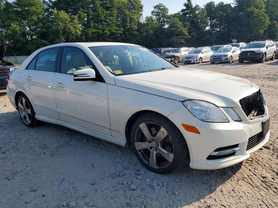 Photo 4 from auction – 2012 MERCEDES-BENZ E with VIN WDDHF8JB2CA564401