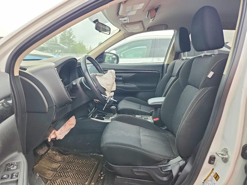 Photo 7 from auction – 2019 MITSUBISHI OUTLANDER with VIN JA4AZ2A36KZ606944