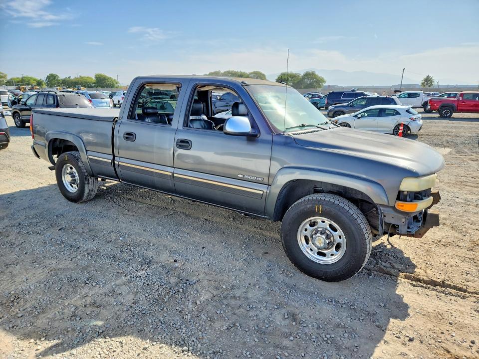 Photo 4 from auction – 2002 CHEVROLET SILVERADO with VIN 1GCGC13U42F214869