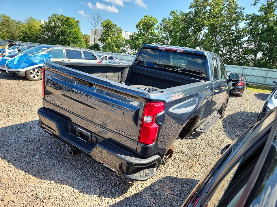 Photo 3 from auction – 2019 CHEVROLET SILVERADO with VIN 1GCRYCEF2KZ178036