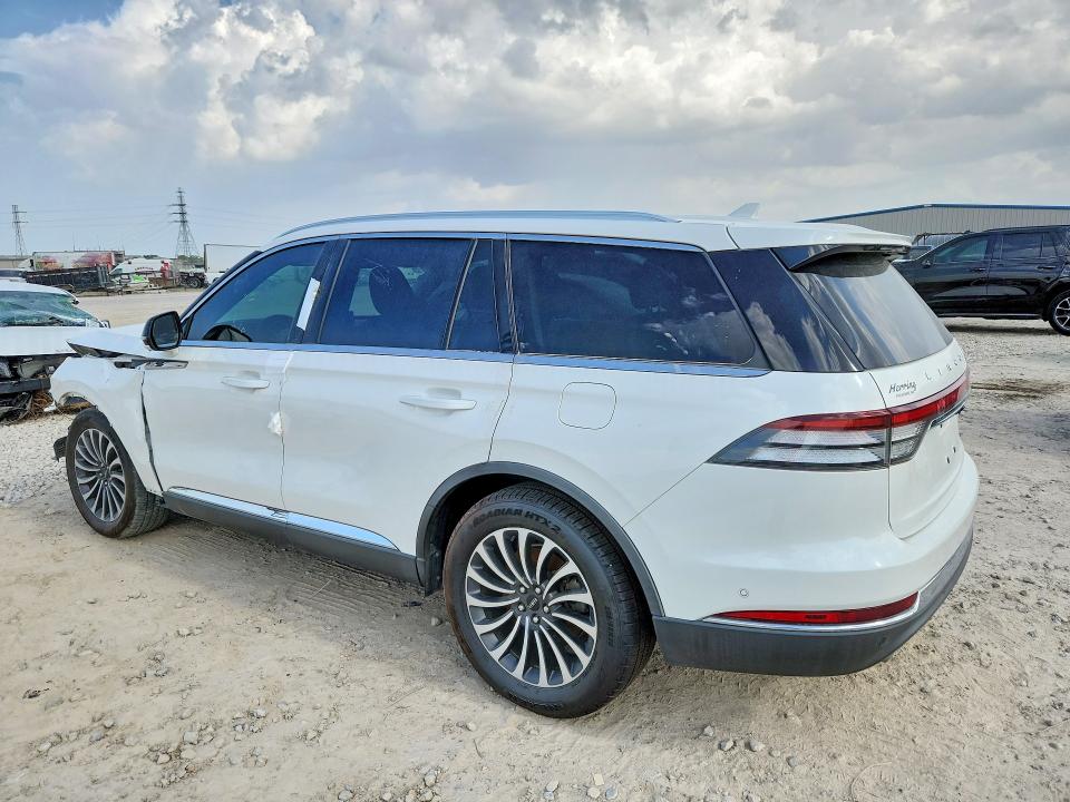 Photo 2 from auction – 2022 LINCOLN AVIATOR with VIN 5LM5J7WC5NGL01934
