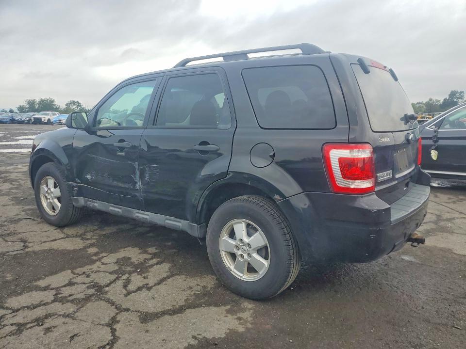 Photo 2 from auction – 2010 FORD ESCAPE with VIN 1FMCU9D79AKA33495