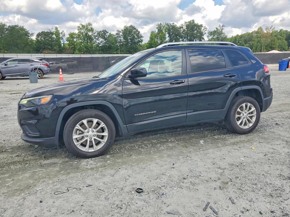 JEEP CHEROKEE 2020 with VIN 1C4PJLCB7LD648636 - Photo from auction