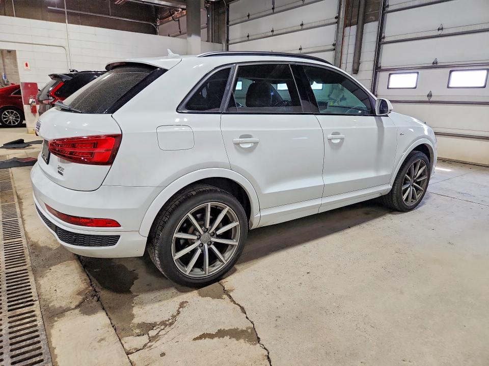 Photo 3 from auction – 2017 AUDI Q3 with VIN WA1GCCFS0HR005104