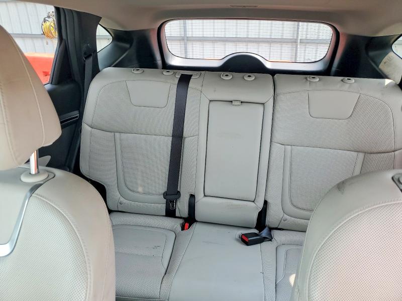 Photo 10 from auction – 2022 HYUNDAI TUCSON with VIN KM8JECA10NU029847