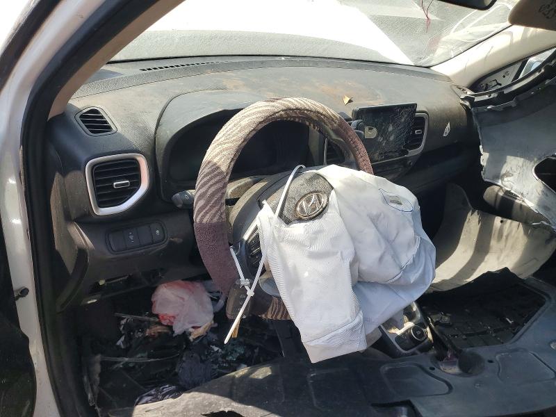 Photo 8 from auction – 2023 HYUNDAI VENUE with VIN KMHRC8A33PU219104