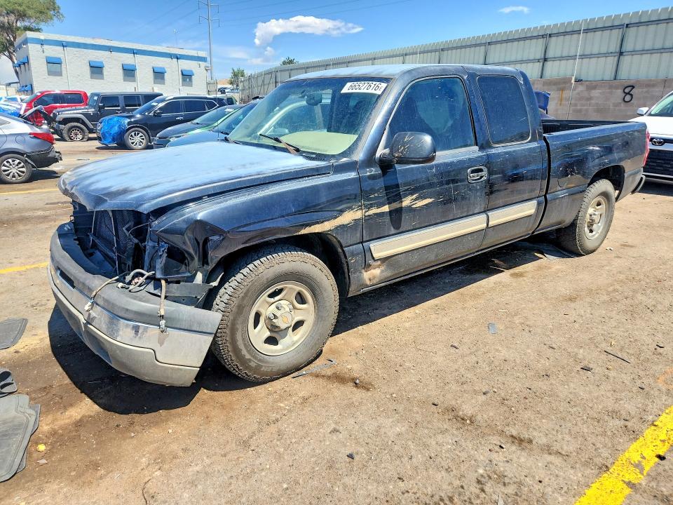 CHEVROLET SILVERADO 2003 with VIN 2GCEC19V731354771 - Photo from auction